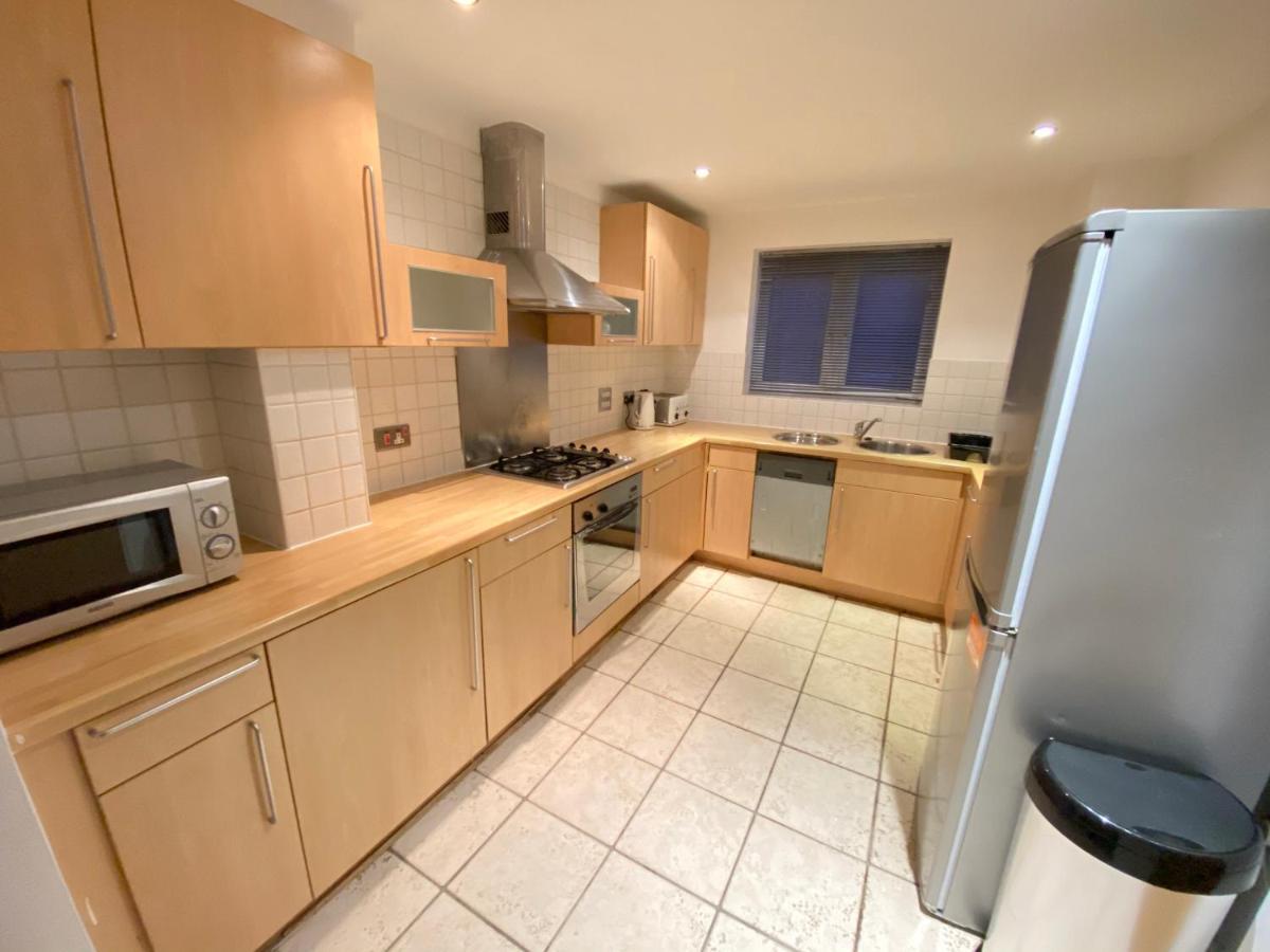 Large 5-Bed City Centre Townhouse With Secure Parking 맨체스터 외부 사진