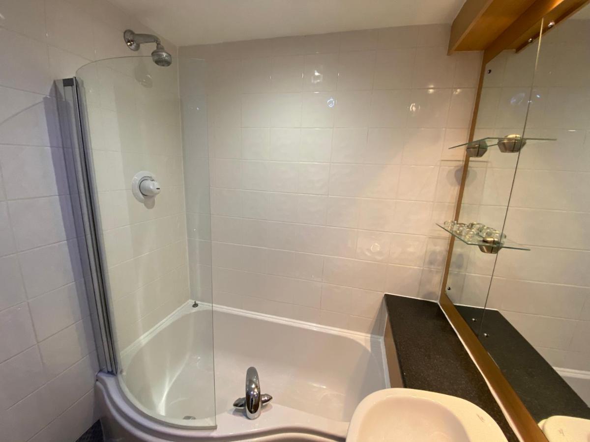 Large 5-Bed City Centre Townhouse With Secure Parking 맨체스터 외부 사진