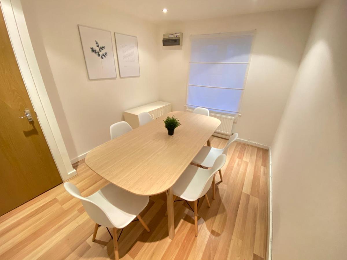 Large 5-Bed City Centre Townhouse With Secure Parking 맨체스터 외부 사진