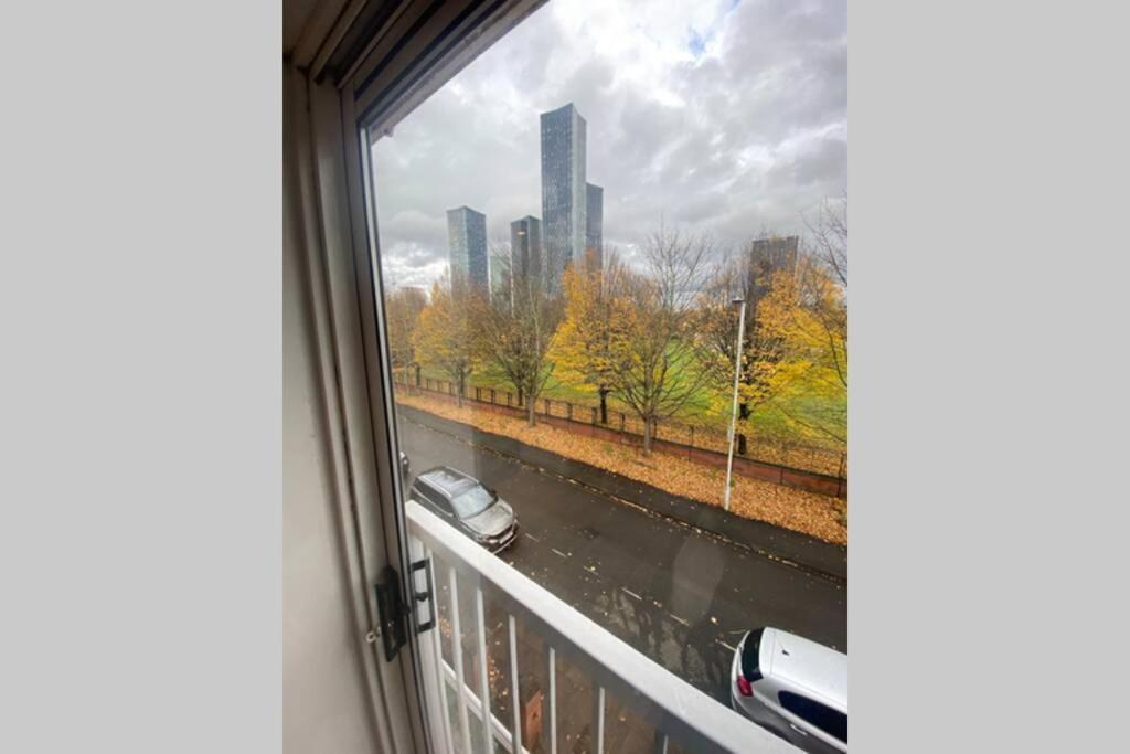 Large 5-Bed City Centre Townhouse With Secure Parking 맨체스터 외부 사진