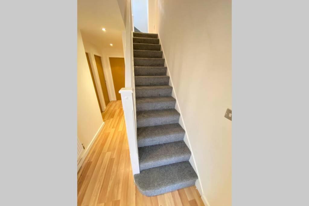 Large 5-Bed City Centre Townhouse With Secure Parking 맨체스터 외부 사진